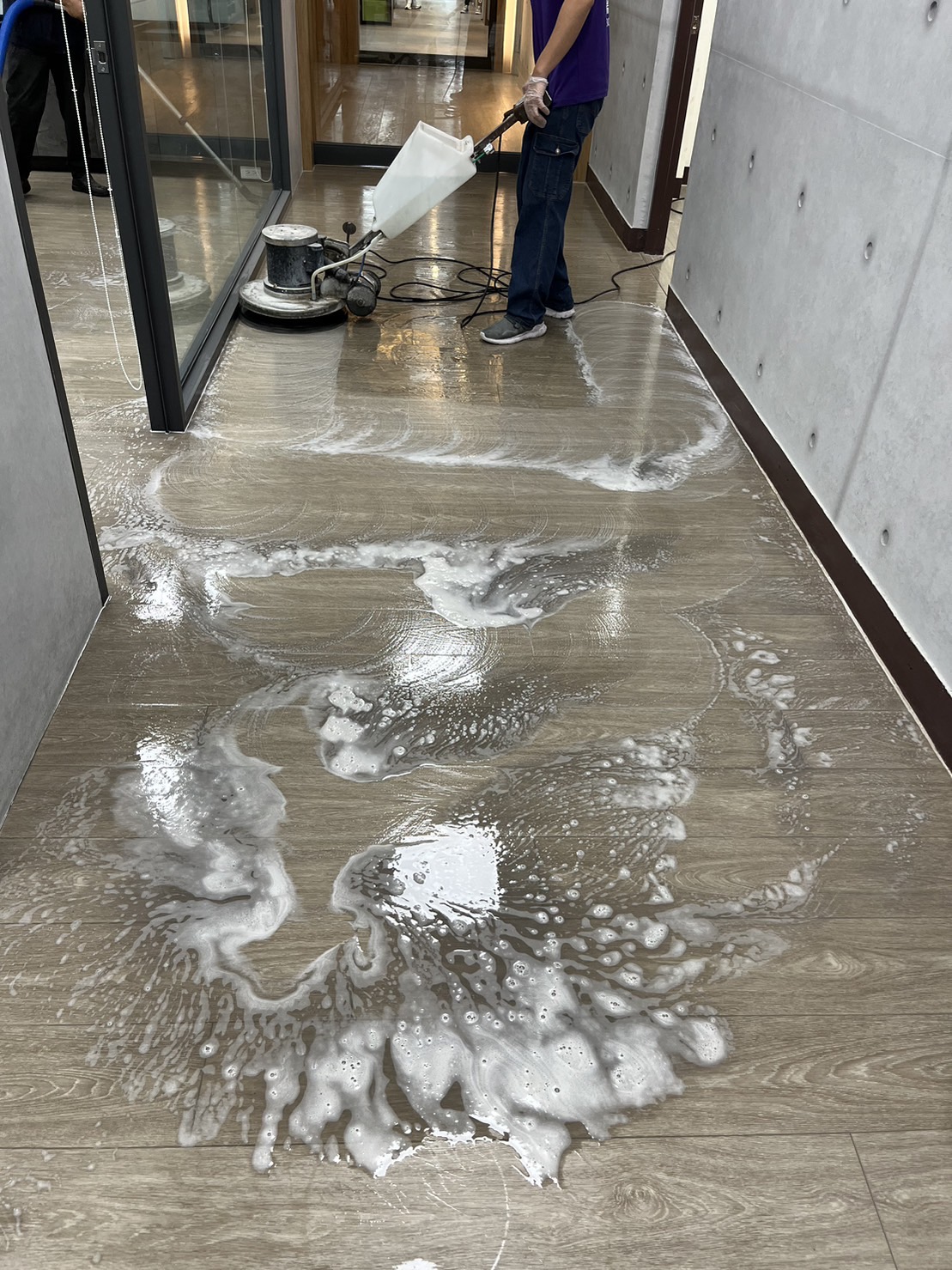 地板清潔打蠟案例 10